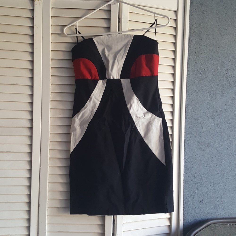 Black, red and white strapless dress
